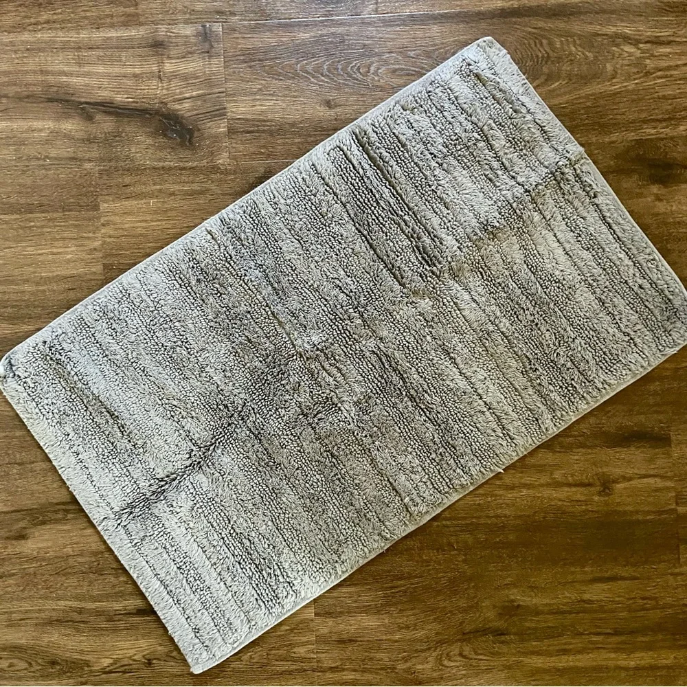 Loloi Grey Cotton Bathmat